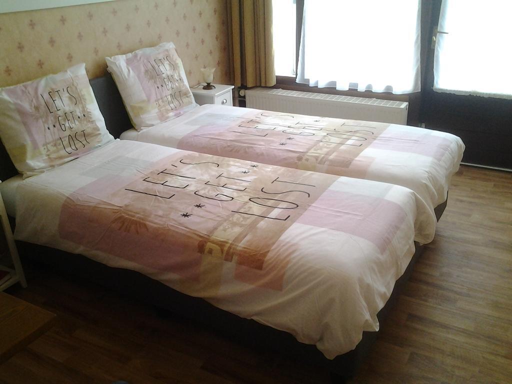Bed & Breakfast Meinsma Moddergat ภายนอก รูปภาพ