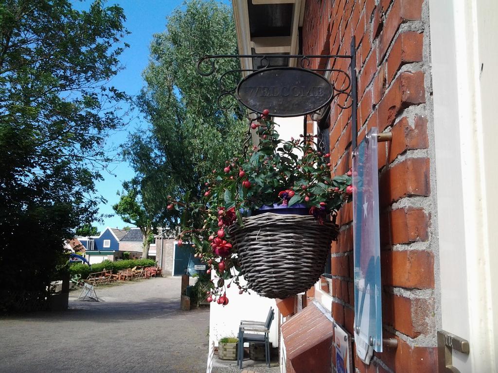 Bed & Breakfast Meinsma Moddergat ภายนอก รูปภาพ