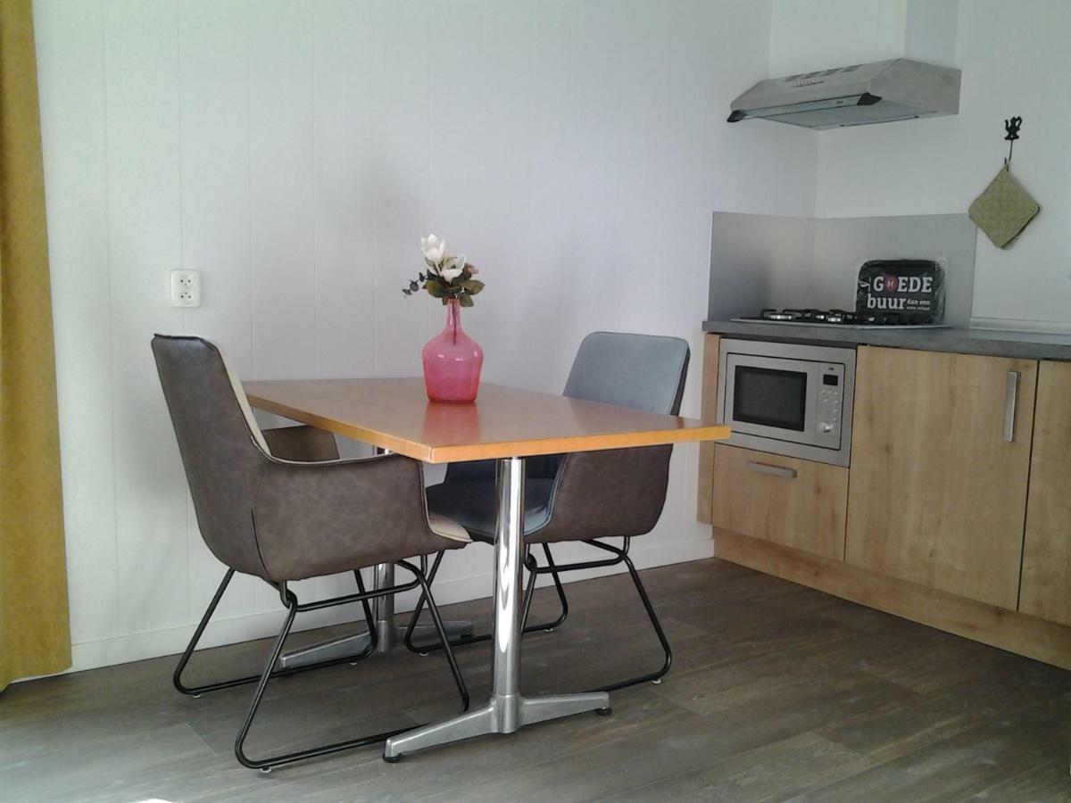 Bed & Breakfast Meinsma Moddergat ภายนอก รูปภาพ